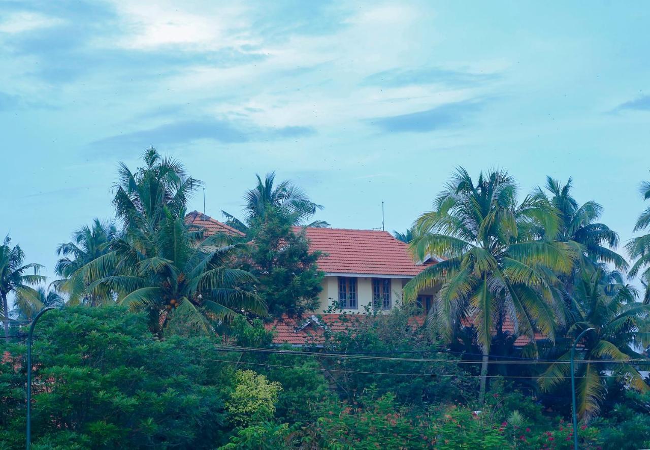 Отель La Exotica Варкала Экстерьер фото